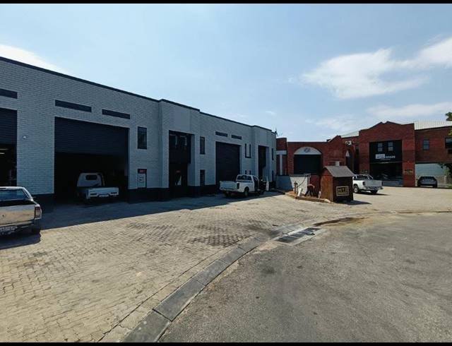 INDUSTRIAL PROPERTY TO RENT IN STRYDOM PARK